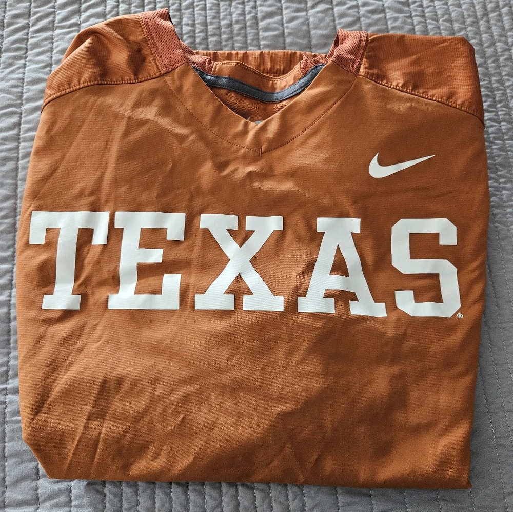 Texas NIKE Dri-fit Pullover Windbreaker EUC Mens Medium